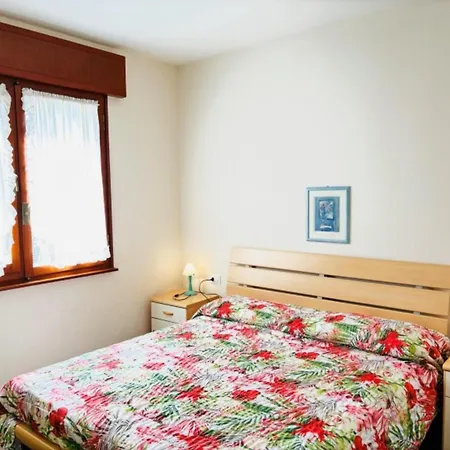 아파트 Modern Flat In A Building With Garden 비비오네